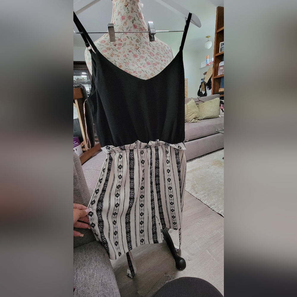 Lily Rose Elegant Black Romper Size Small